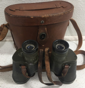 Vintage Universal Camera Corp. 6x30 Binoculars With Case
