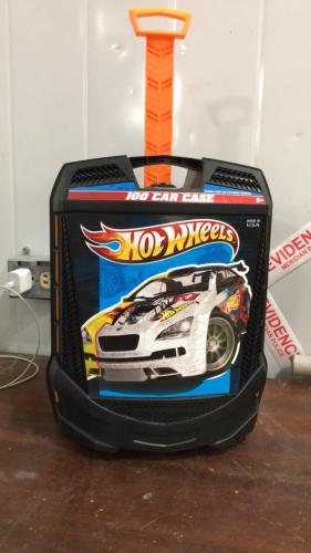 Hot Wheels Case With 78 Toy Cars