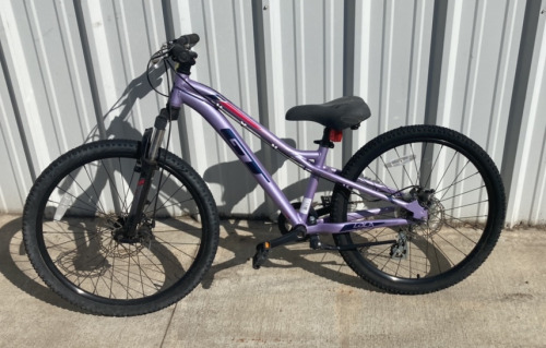 24’’ GT Lola Aluminum 6061 Triple Triangle Design Purple Mountain Bike