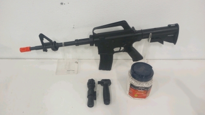 (1) Stinger R34 Air Soft Rifle With Accessories (1) Crosman jar Of (5000) .20 Gram Air Soft Pellets