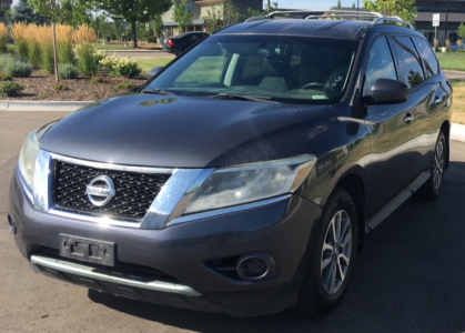 2013 NISSAN PATHFINDER SV - 4X4