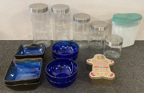 Assorted Kitchenware