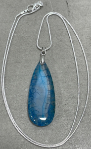 (1) 42.90ct Blue Dragon Veins Agate Teardrop Gemstone .925 Necklace
