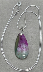 (1) 34.80ct Peach/Green Fire Agate Teardrop Gemstone .925 Necklace