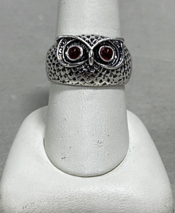 (1) Red Eyed Owl Ring (Adjustible)