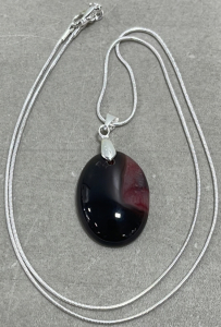 (1) 35.20ct Black/Red Druzy Agate Oval Gemstone .925 Necklace