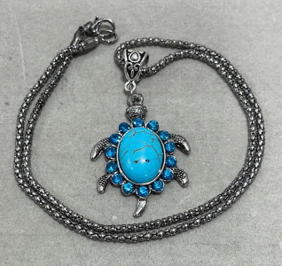 (1) Turquoise & Rhinestones Turtle Necklace
