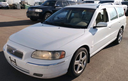2005 VOLVO V70- WAGON-