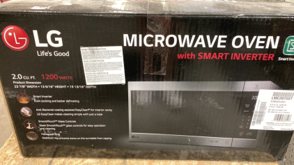 LG 2cu ft Microwave w/ Smart Inverter