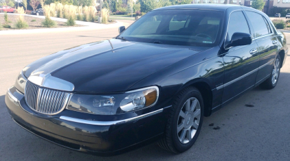 1999 LINCOLN TOWNCAR - LOCAL ESTATE