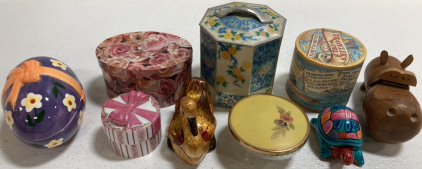 (9) Treasure and Knick Knack Boxes