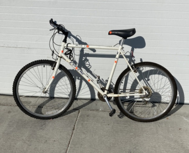 26&rsquo;&rsquo; Mtn Tek Extreme Mountain Bike