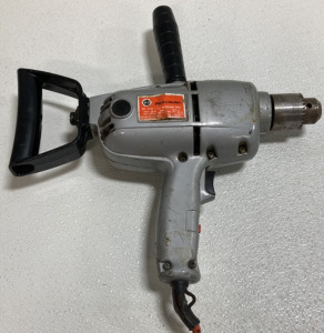 Black and Decker Reversing Drill