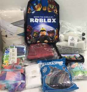 (1) Roblox Backpack (1) Minecraft Lunch Bag (1) Llama Yoga Bag & Much More!!!