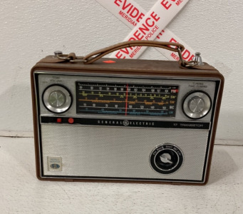 Vintage General Electric 17 Transistor