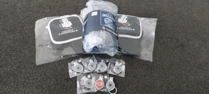 Dallas Cowboys Fleece Throw blanket. 2 AZ Cardinals Pot holder sets. 6 Dallas Cowboys 3 in 1 key chains and 1 Kansas city 3 in 1 key chain.