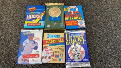 (6) Unopened Packs of Sports Cards