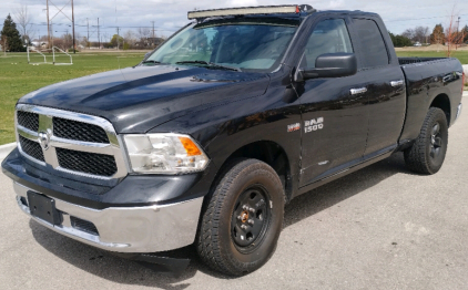 2016 RAM 1500 SLT - 4x4!