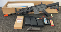 Airsoft AR-15 With Accessories