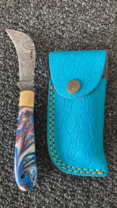 Folding Damascus Knife With Holder