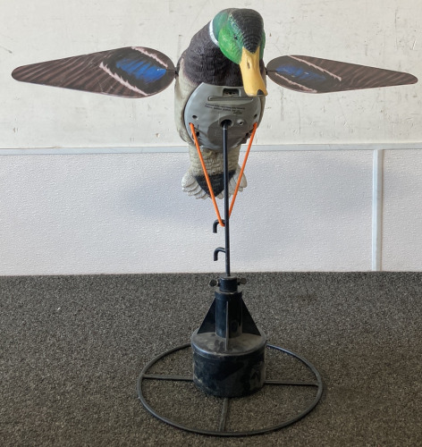 Lucky Duck Electronic Duck Decoy