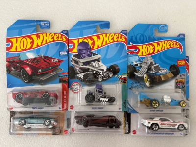 (6) Collectible Hotwheels