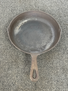 10-1/4&rdquo; Cast Iron U.S.A. #7 Skillet