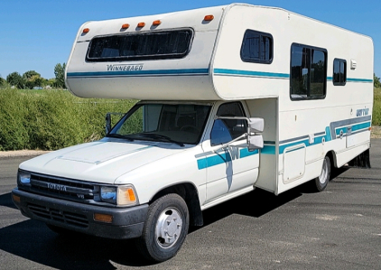 1990 TOYOTA PICK UP CAMPER - 119K MILES - BEAUTIFUL INTERIOR