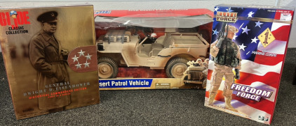 GI Joe Dessert Patrol Vehicle and 2 Action Figures