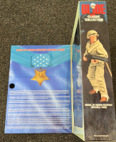 1998/1997 2 GI Joe Limited Edition WWII Forces PT-Boat Commander and Medal Of Honor Recipient - 4