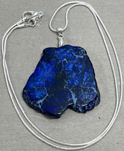 (1) 74.45ct Dark Blue Lapis Lazuli Freeform Slice Gemstone Silver .925 Necklace