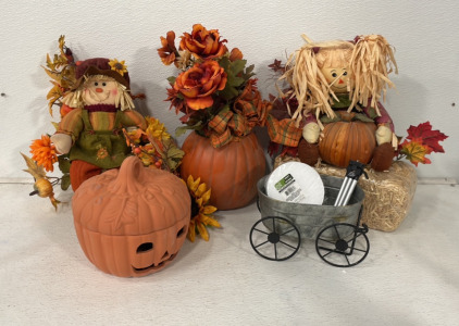 Cool Halloween/Fall Decorations For Inside and Outside Your Home