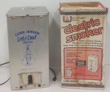 Luhr Jensen Little Chief Electric Smoker