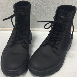 Womens Dr. Martens Boots (Size 7)