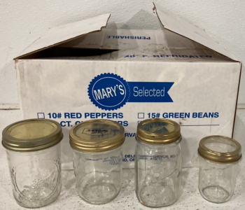 (18) Glass Mason Jars For Preservation And Storage