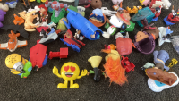 Small Toys And Collectibles - 7