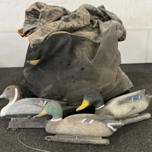 Floating Duck Decoys W/ Camo Bag