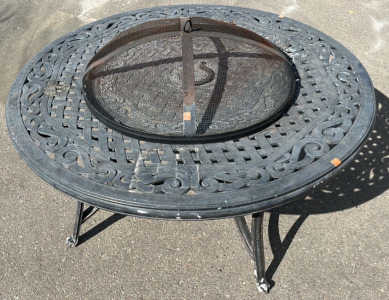 Large Patio Fire Pit w Mesh Cover