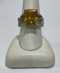 (1) Emerald Cut And Faceted Yellow Citrine Silver .925 Ladies Ring Size 9