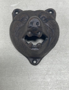 (1) Cast Iron Bear Head Bottle Opener