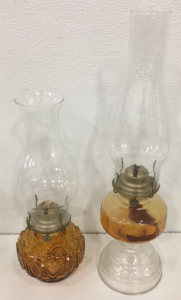 (1) Antique P&A MFG. Orange 18.5&rdquo; Oil Lamp (1) Antique P&A mfg 14&rdquo; Orange Glass Oil Lamp