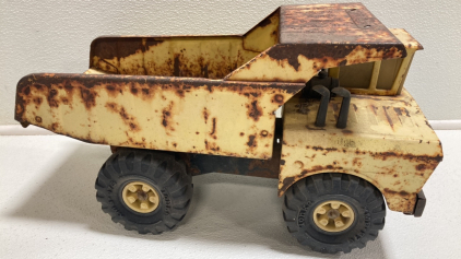 Vintage Tonka Dump Truck