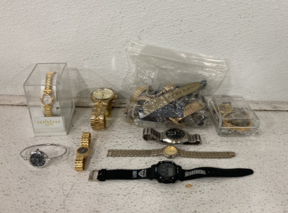 Lots Of Watch Bands And Head Clock Pieces With Some Complete Watch Pieces