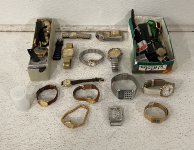 Lots Of Watch Bands And Head Clock Pieces With Some Complete Watch Pieces
