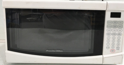 Proctor Silex 700 Watt Microwave